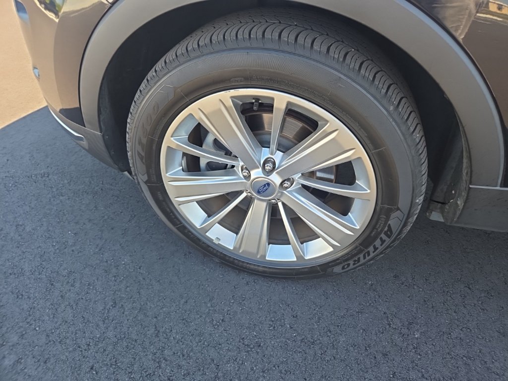 Used 2019 Ford Explorer Limited w/ Class III Trailer Tow Package FWD image 29