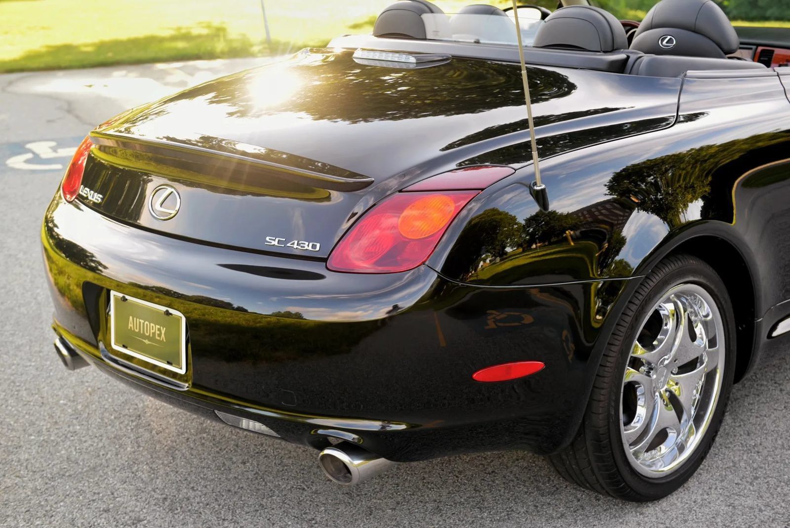 Used 2002 Lexus SC 430 Convertible RWD image 27