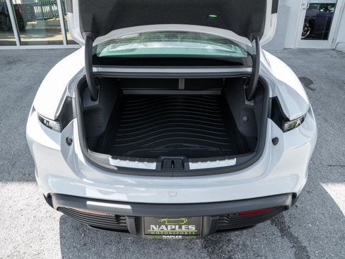 Used 2025 Porsche Taycan RWD image 33