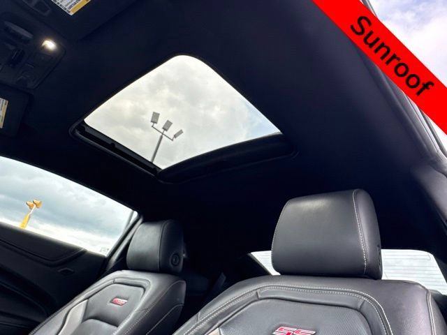 Used 2018 Chevrolet Camaro SS RWD image 6