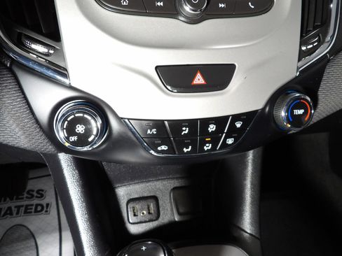 Used 2019 Chevrolet Cruze LS w/ LS Convenience Package image 12