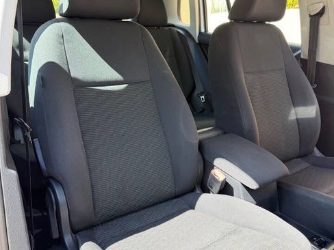 Used 2015 Volkswagen Tiguan S FWD image 15