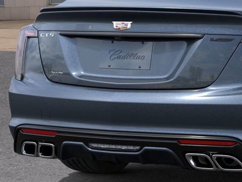 New 2026 Cadillac CT5 V w/ LPO, ONYX Package AWD/4WD image 18