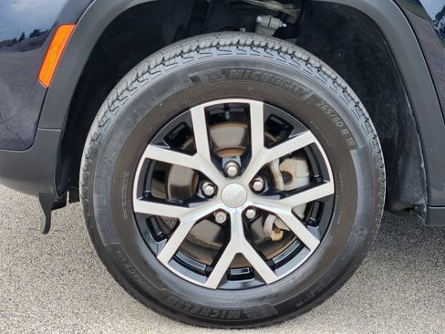 Used 2023 Jeep Grand Cherokee Limited RWD image 10