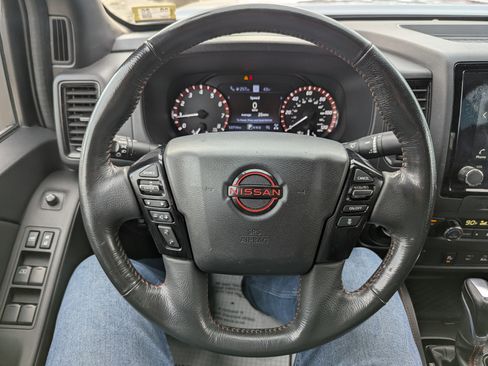 Used 2024 Nissan Frontier PRO-4X w/ Technology Package image 20