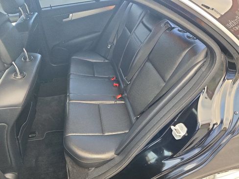 Used 2014 Mercedes-Benz C 250 Sedan image 11