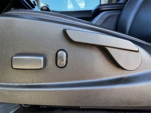 Used 2020 Chevrolet Colorado ZR2 image 23