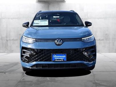 New 2026 Volkswagen Tiguan SE R-Line