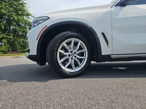 Used 2021 BMW X5 xDrive40i w/ Premium Package 2 AWD/4WD image 31