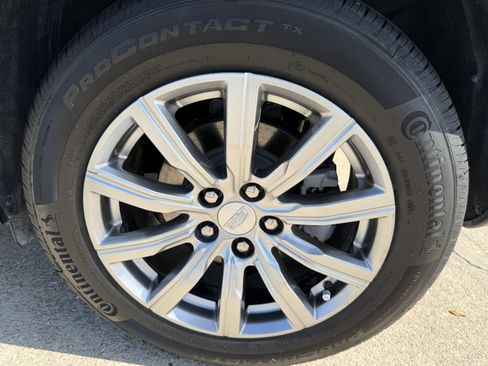 Certified 2023 Cadillac XT4 Premium Luxury image 34