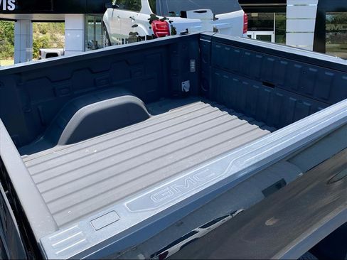 Used 2023 GMC Sierra 1500 SLT w/ SLT Premium Package image 20