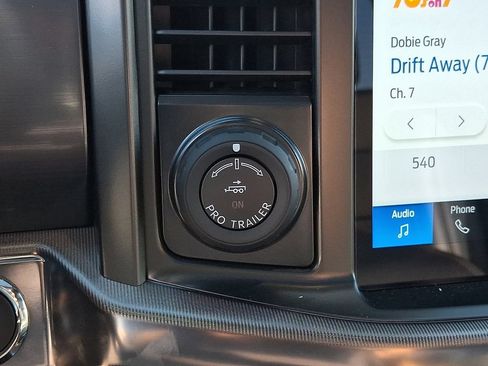 Used 2025 Ford F150 Lariat AWD/4WD image 25