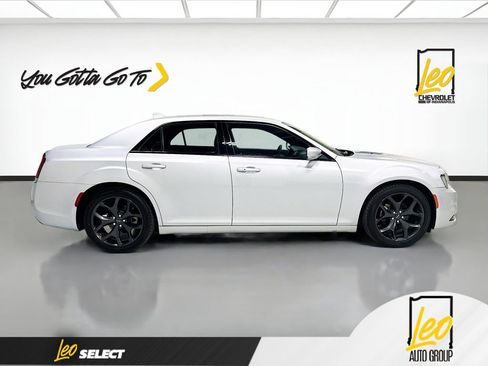 Used 2023 Chrysler 300 S image 4