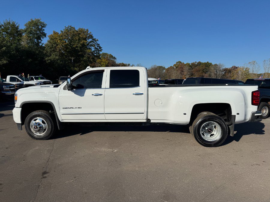 Used 2019 GMC Sierra 3500 Denali AWD/4WD image 2