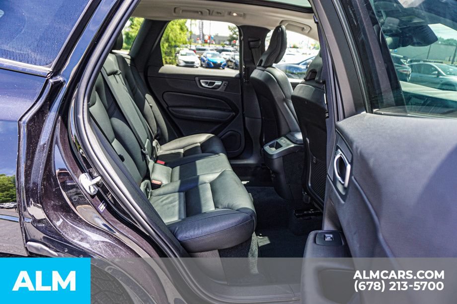 Used 2024 Volvo XC60 B5 Plus AWD/4WD image 22