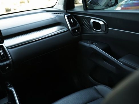 Used 2023 Kia Sorento EX image 27