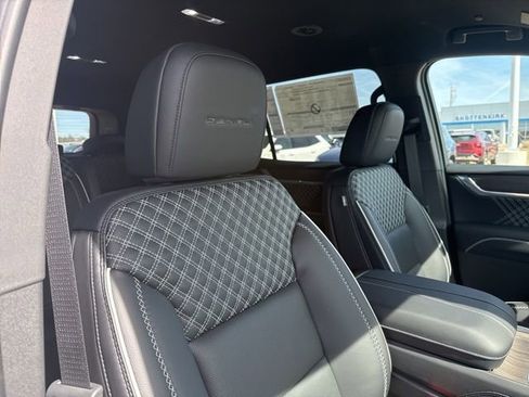 New 2026 GMC Acadia Denali w/ Super Cruise Package image 58