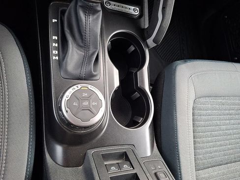 Used 2022 Ford Bronco Outer Banks AWD/4WD image 25