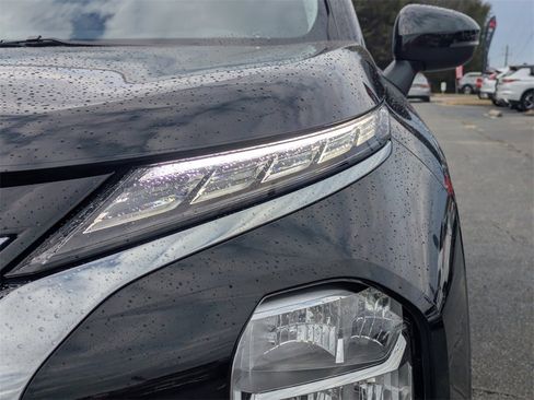 New 2026 Mitsubishi Outlander ES image 8