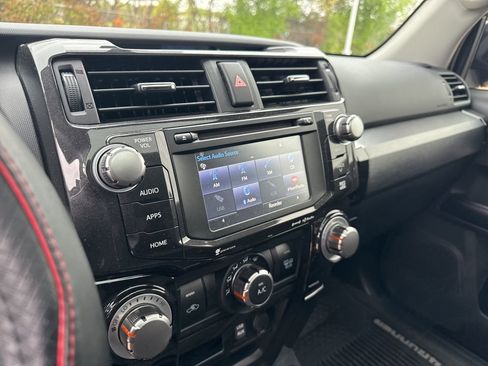 Used 2018 Toyota 4Runner TRD Off-Road Premium image 10