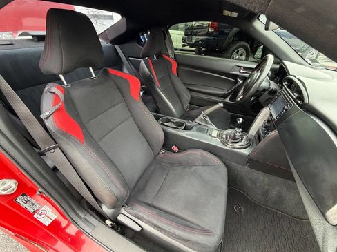 Used 2014 Scion FR-S image 33