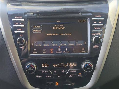 Used 2024 Nissan Murano SL image 14