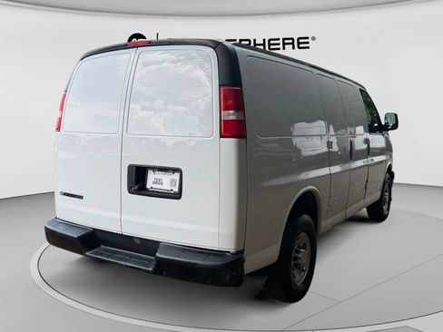 Used 2020 Chevrolet Express 2500 w/ Driver Convenience Package RWD image 8