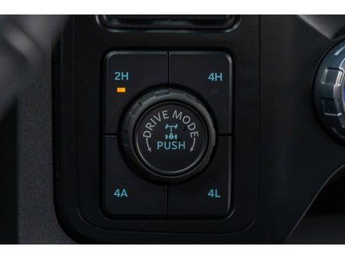 Used 2023 Ford F150 Lariat w/ Trailer Tow Package image 28