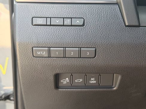 Used 2025 Lexus GX 550 w/ Cold Area Package AWD/4WD image 33