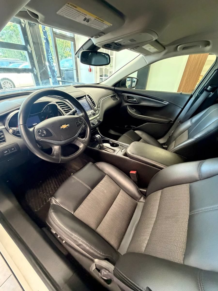 Used 2016 Chevrolet Impala LT w/ Convenience Package FWD image 15