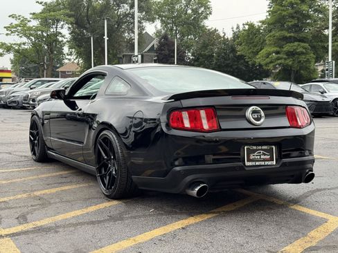 Used 2012 Ford Mustang GT Premium w/ HID Headlamps & Security Pkg RWD image 5