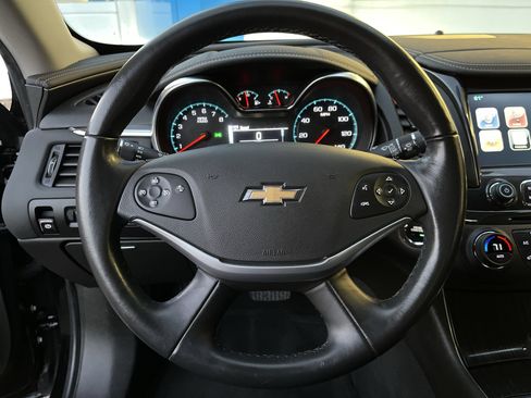 Used 2016 Chevrolet Impala LTZ image 23