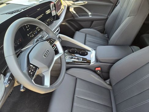 New 2025 Audi Q5 Prestige image 15