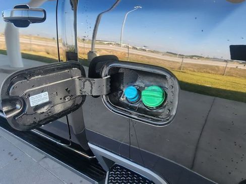 Used 2024 GMC Sierra 3500 AT4 w/ AT4 Premium Plus Package image 19