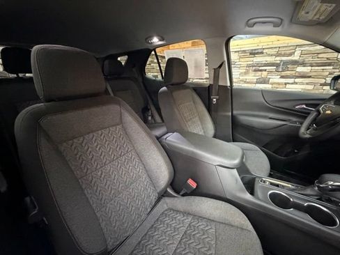 Used 2024 Chevrolet Equinox LT AWD/4WD image 16