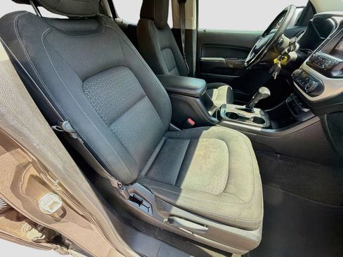 Used 2017 GMC Canyon SLE RWD image 29