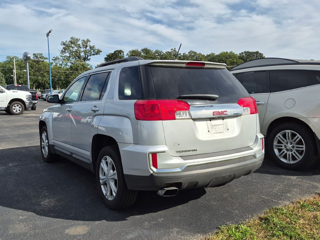 Used 2017 GMC Terrain SLE w/ Convenience Package FWD image 4