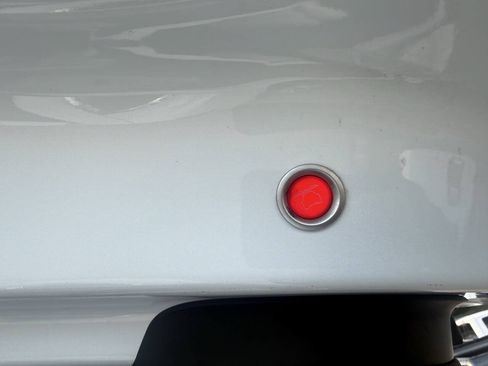 Used 2019 Tesla Model X 75D AWD/4WD image 18