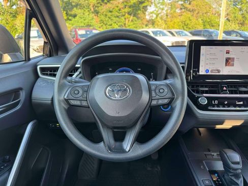 Used 2026 Toyota Corolla Cross AWD Hybrid image 21