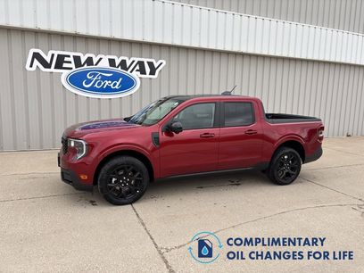 New 2025 Ford Maverick Lariat w/ Black Appearance Package