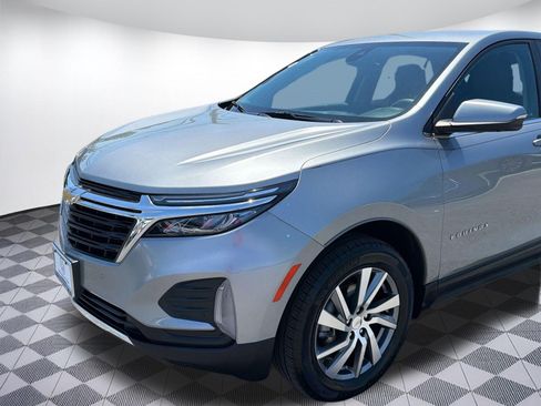 Used 2023 Chevrolet Equinox LT AWD/4WD image 19