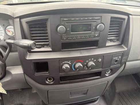 Used 2007 Dodge Ram 1500 Truck ST w/ V6 Value Group RWD image 8