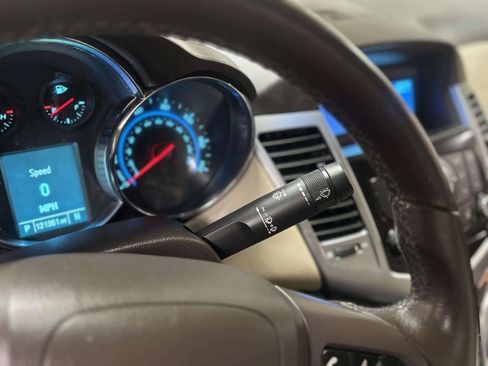 Used 2012 Chevrolet Cruze LTZ FWD image 31