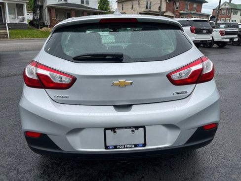 Used 2018 Chevrolet Cruze Premier FWD image 5