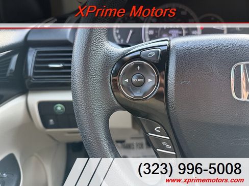 Used 2017 Honda Accord LX image 18