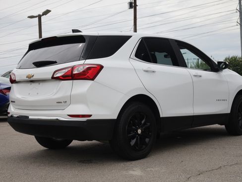 Used 2021 Chevrolet Equinox LT w/ LPO, Cargo Package AWD/4WD image 4