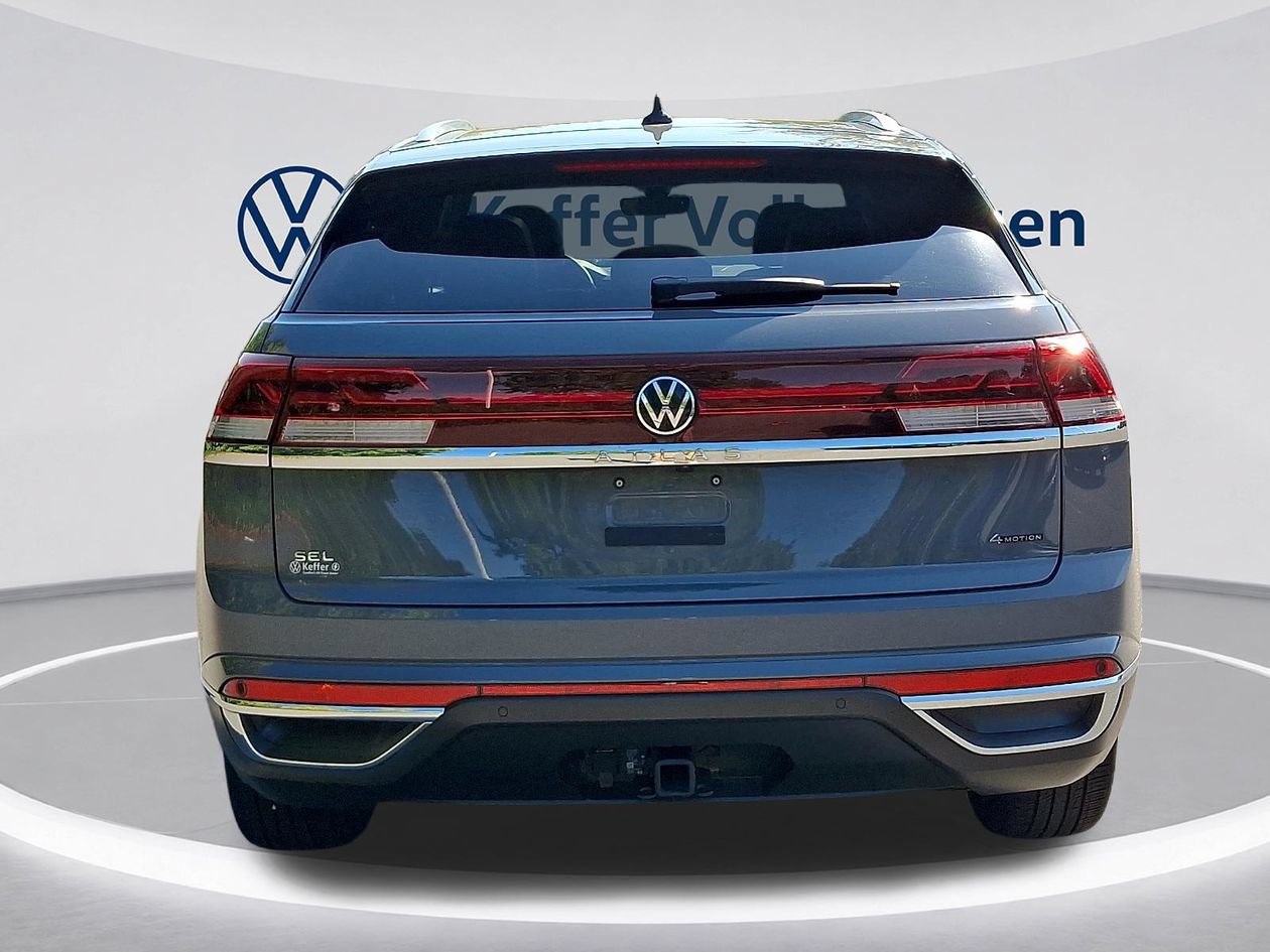 Used 2025 Volkswagen Atlas Cross Sport SEL AWD/4WD image 5