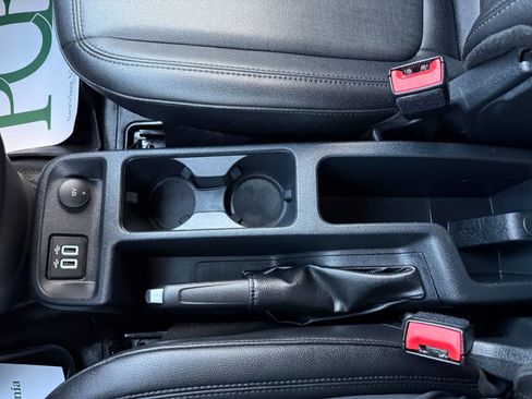 Used 2020 Ford Transit Connect XL image 24