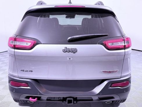 Used 2015 Jeep Cherokee Trailhawk w/ Comfort/Convenience Group image 4
