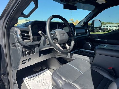 Certified 2025 Ford F350 Platinum w/ Tremor Off-Road Package AWD/4WD image 29